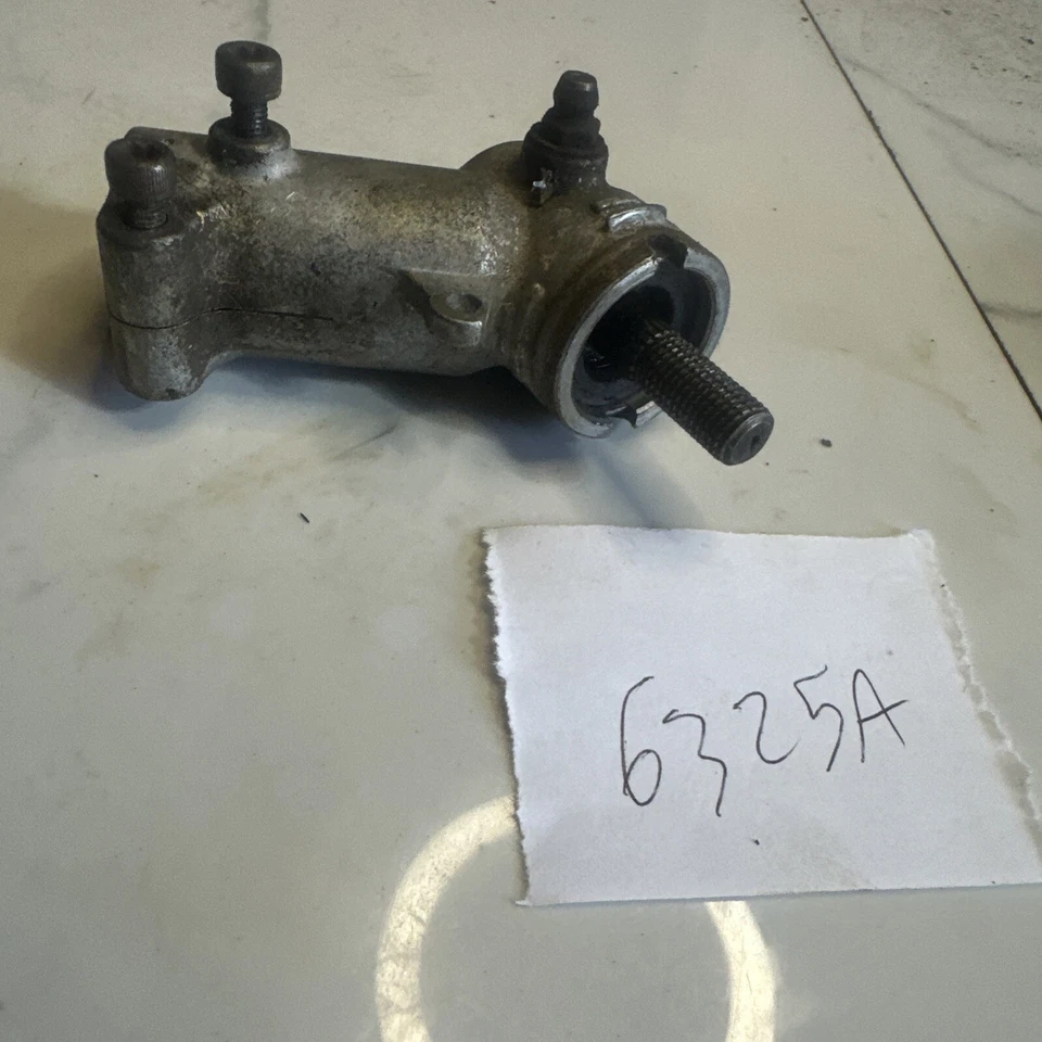 Redmax BC Gear Case Oem Original 352413005 - Image 2 of 3