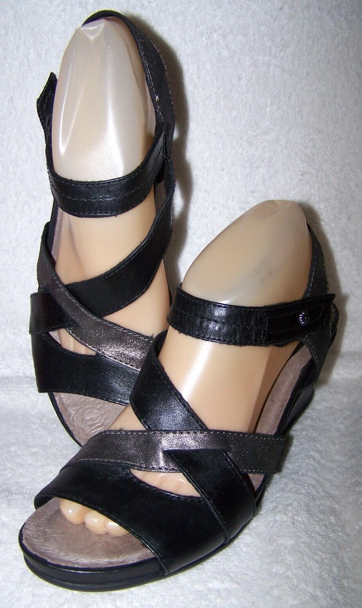 Earth thistle store wedge sandal