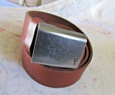 NEW FRYE 40 BROWN FLEXIBLE LEATHER BELT DULL SILVER-TONE SIGNATURE BUCKLE