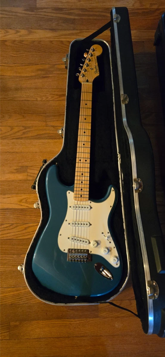 ギター Fender MexicoStratocaster Plier Series Fender Player