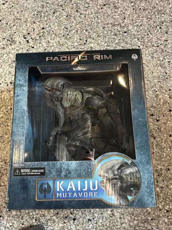 2016 Pacific Rim MISB 7" Kaiju Mutavore Monster Figure NECA REEL Toys 4/3