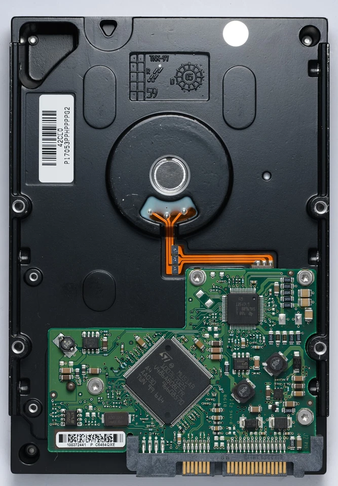 Seagate Barracuda 160GB SATA Desktop Hard Drive Model ST3160812AS P/N 9BD132-188 - Image 2 of 2