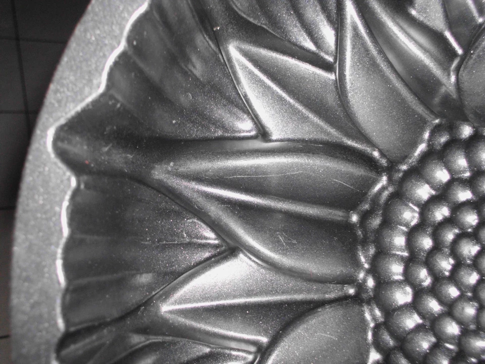 Backform Sunflower Sonnenblume von Nordic Ware - Bild 4 von 4