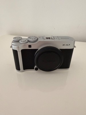 FUJIFILM X-A7 BLACK Mirrorless Digital Camera XC 15-45mm F3.5-5.6 OIS PZ Lens