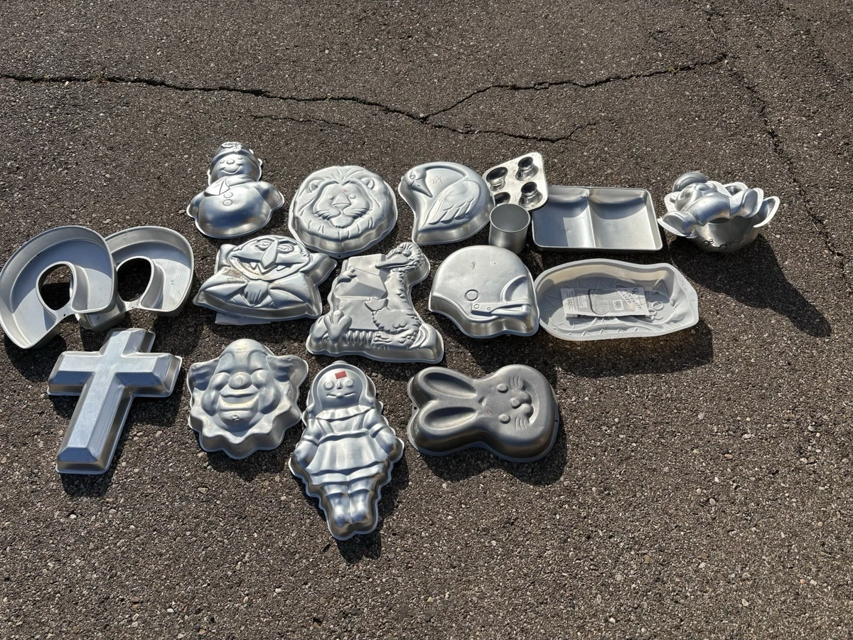 Wilton Cake Lot In Collectible Cake Pans for sale | eBay