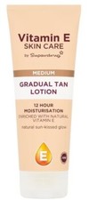 Superdrug Vitamin E Gradual Tan Lotion Fake Tan MITTLERER FARBTON 200ml