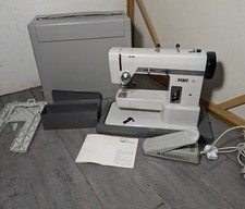 READ DESC - Vintage Pfaff 95 Sewing Machine with Foot Pedal Case