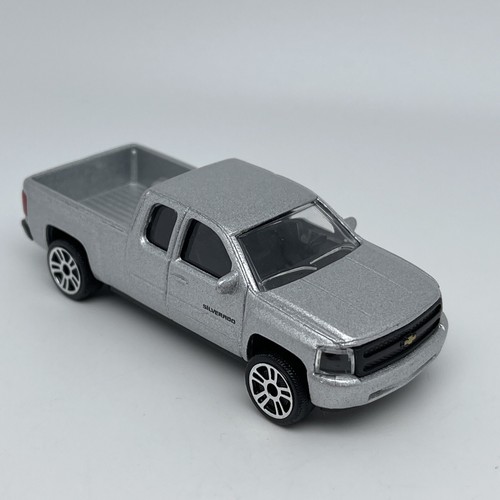 Majorette 1/71 Chevrolet Silverado Gris - Imagen 2 de 4