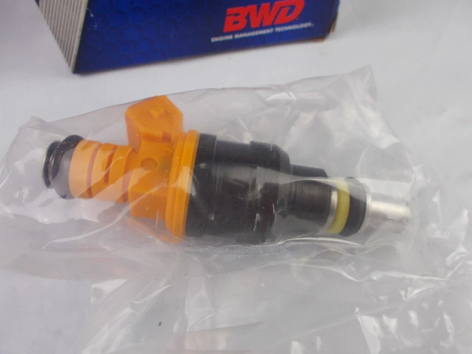 Inyector de combustible BWD CARQUEST 57140 se adapta a; Chrysler Dodge Plymouth Foto 2 de 3