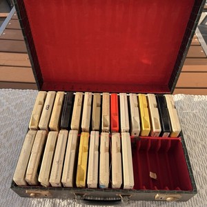 24 VINTAGE 8-TRACKS IN CASE HOLDER VARIOUS ARTISTS