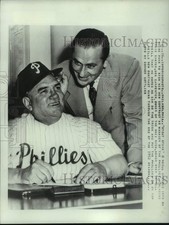 1952 Press Photo Philadelphia Phillies' Steve O'Neill & Bob Carpenter, PA