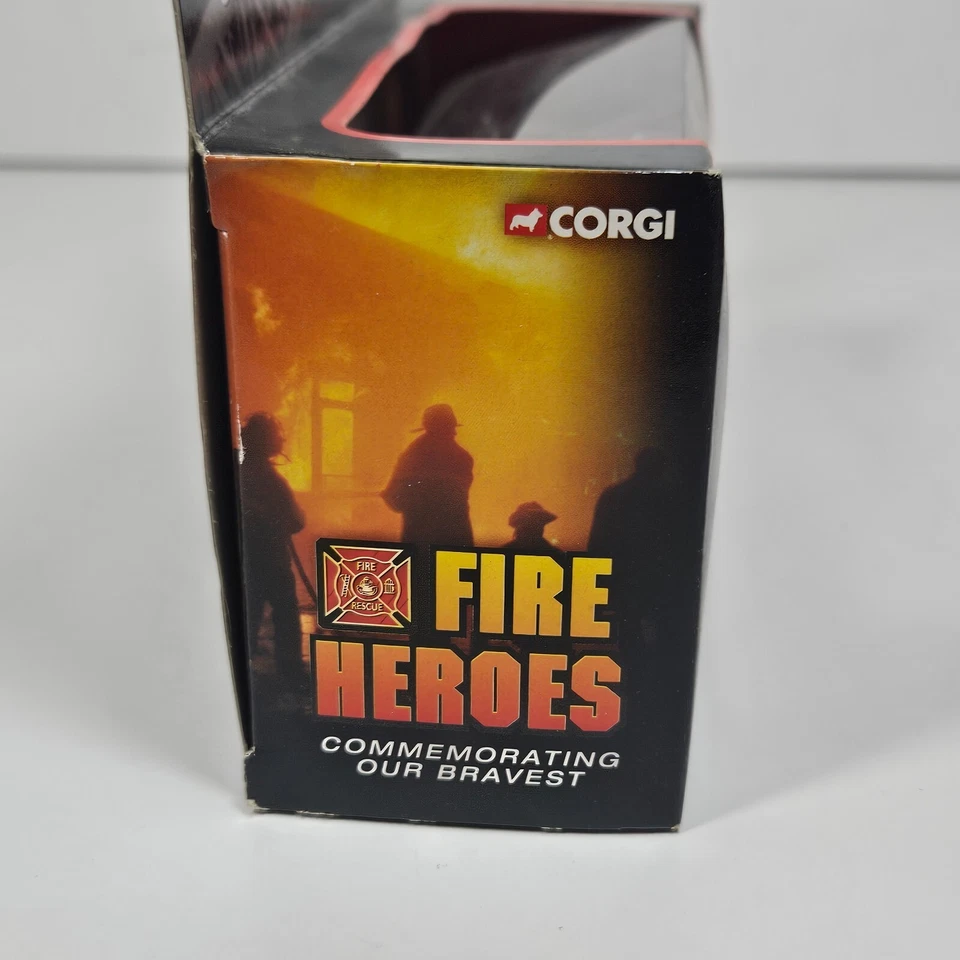 Camión de playa Corgi Fire Heroes ALF 900 estrellas y rayas Vero CS90063 fundido a presión en caja Foto 4 de 4