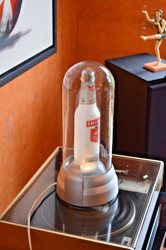 SMIRNOFF DRY ICE LIGHT UP BAR FONT/MANCAVE/HOMEBAR G345 - Picture 4 of 9
