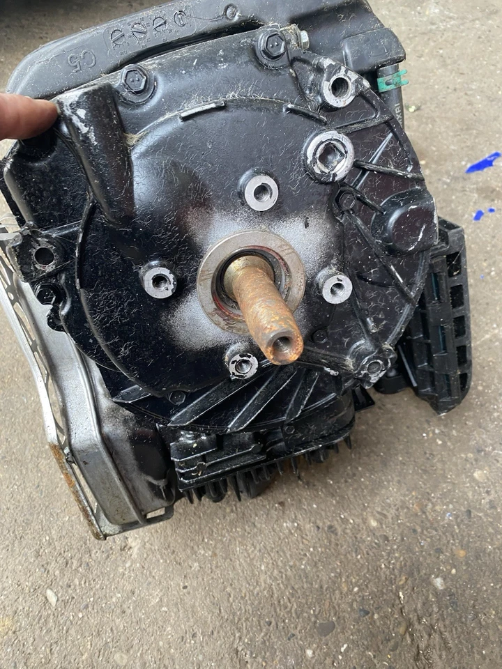 Motor Briggs & Stratton für Stromaggregat Notstromaggregat Generator Schredder - Bild 3 von 4