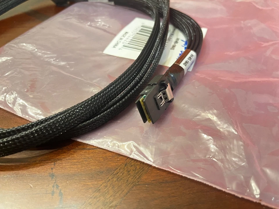 Highpoint Mini SAS to 4-SATA SFF-8087 Multi-Lane Breakout Internal Cable 1 Meter - Image 3 of 3