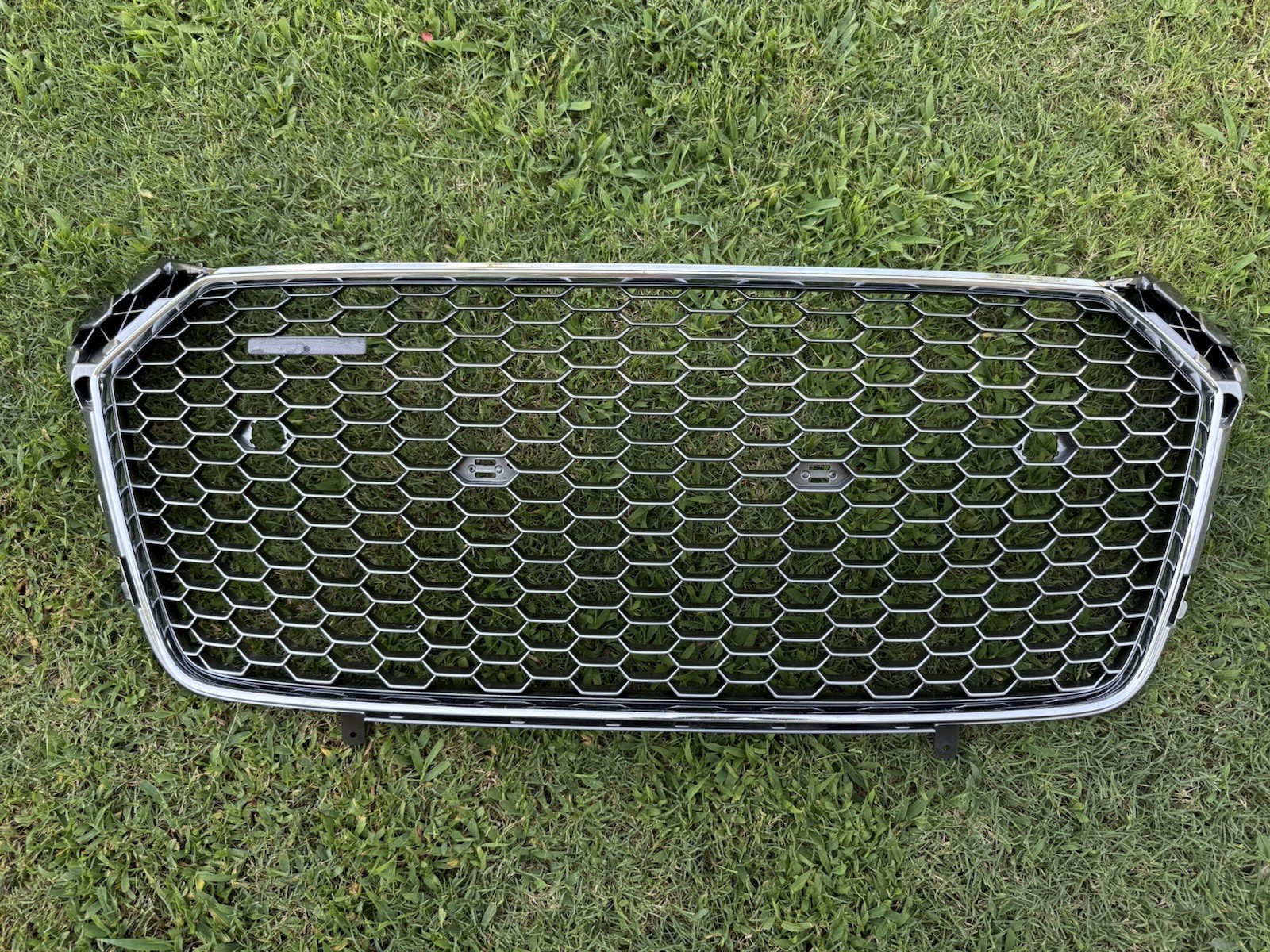 Audi R8 2015-2019 Front Upper Bumper grille P/N 4S0853653