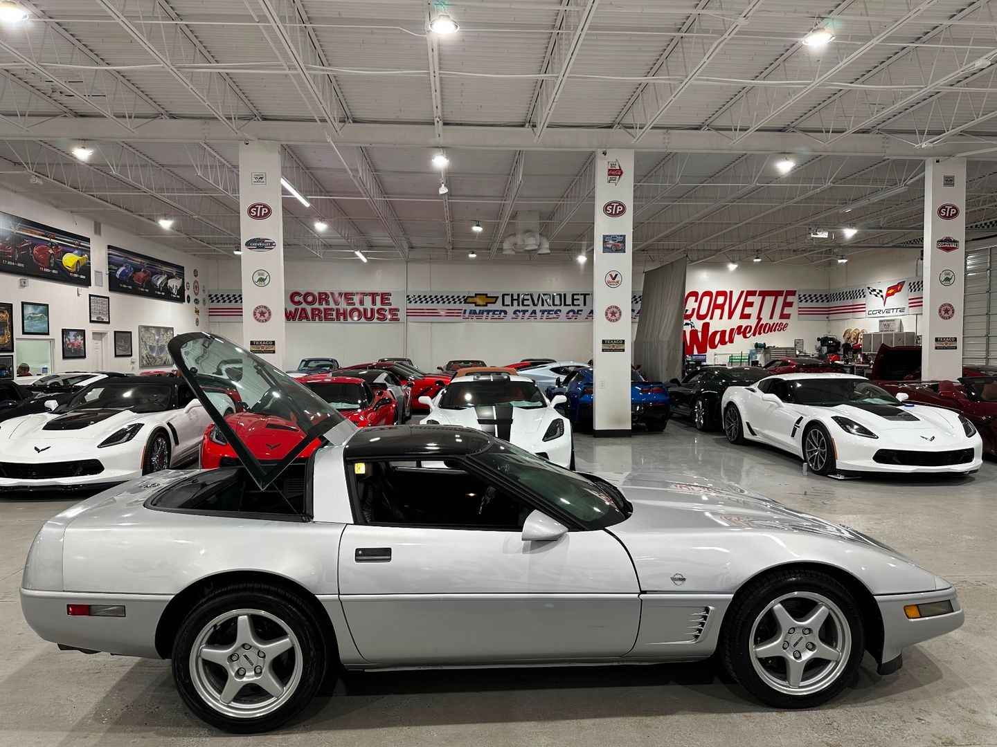 1996 [000] Cyclamen Metallic Chevrolet Corvette   | C4 Corvette Photo 6
