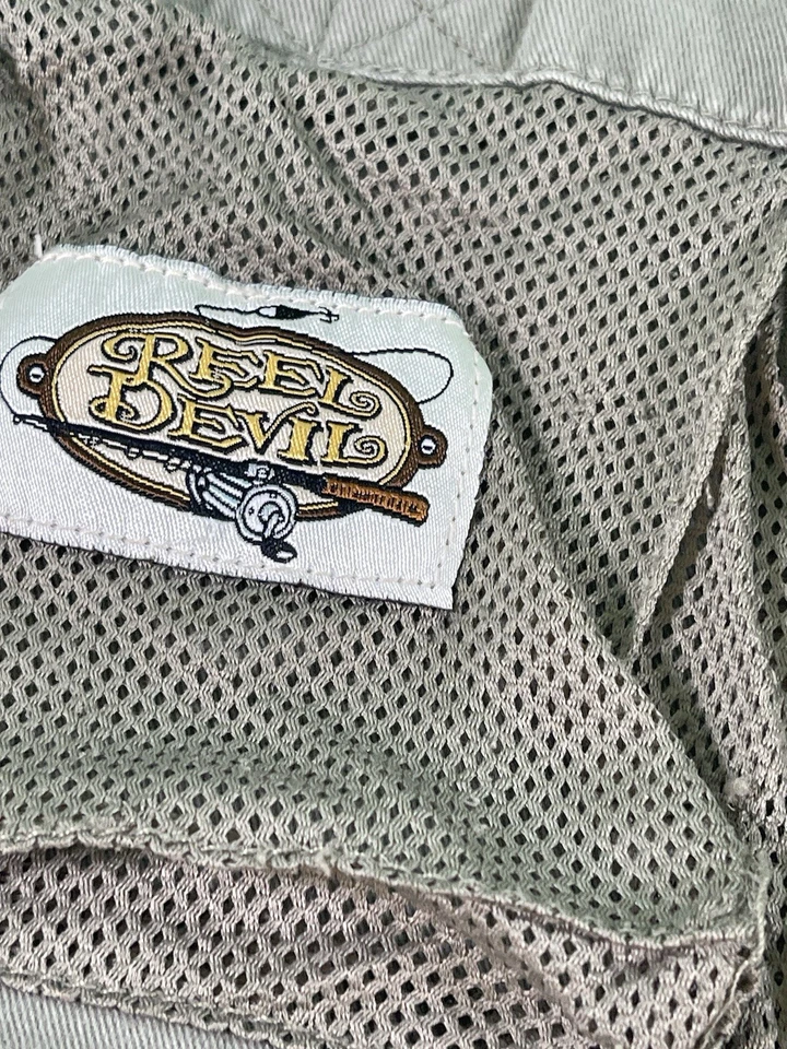 Warner Bros Studios Mens Fishing Vest Reel Devil Taz Gray Used Sz 3XL - Image 4 of 4