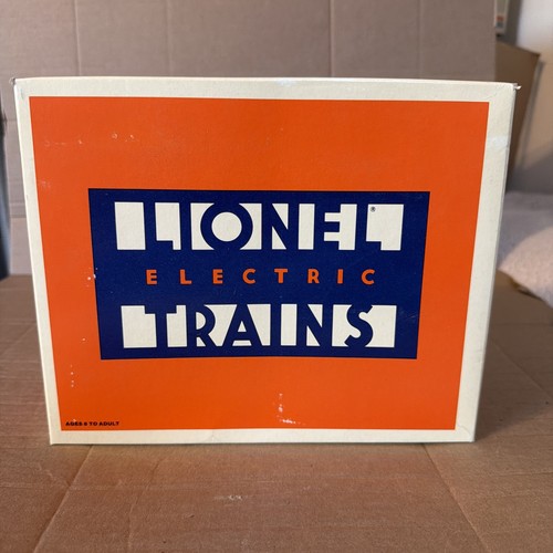 Estación de servicio Lionel 1993 iluminada nueva de stock sin montar 6-12877 | Condition: New