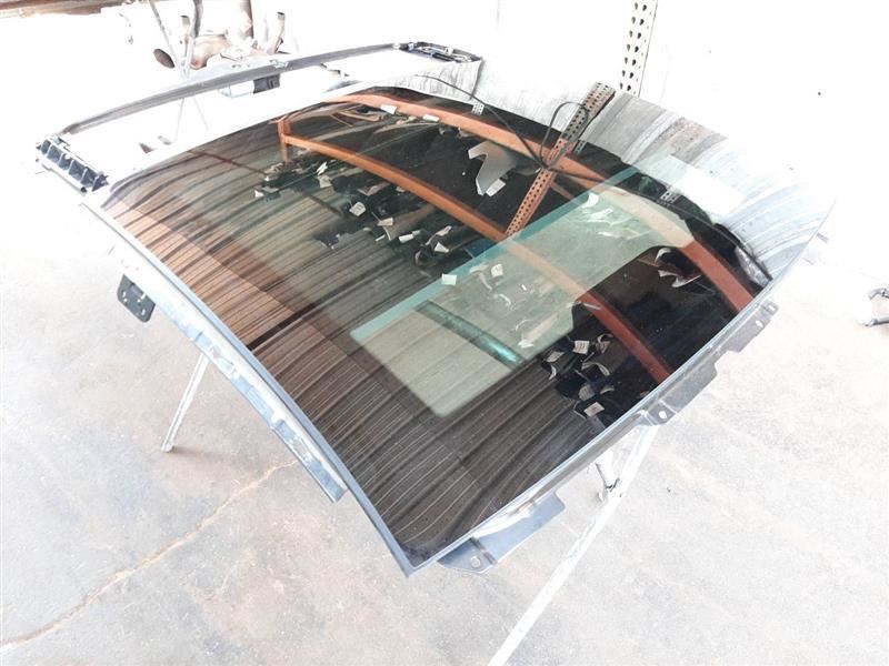 BMW F06 640i 650i M6 Sun Roof Glass Frame Track Gran Coupe BMW F06 640i 650i M6 Sun Roof Glass Frame Track Gran Coupe