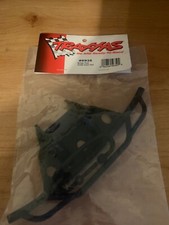 Tra5935 Traxxas Front Bumper/Mount
