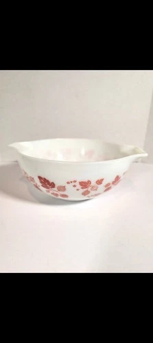 Vintage Pyrex 443 Pink Gooseberry Cinderella Mixing Bowl 