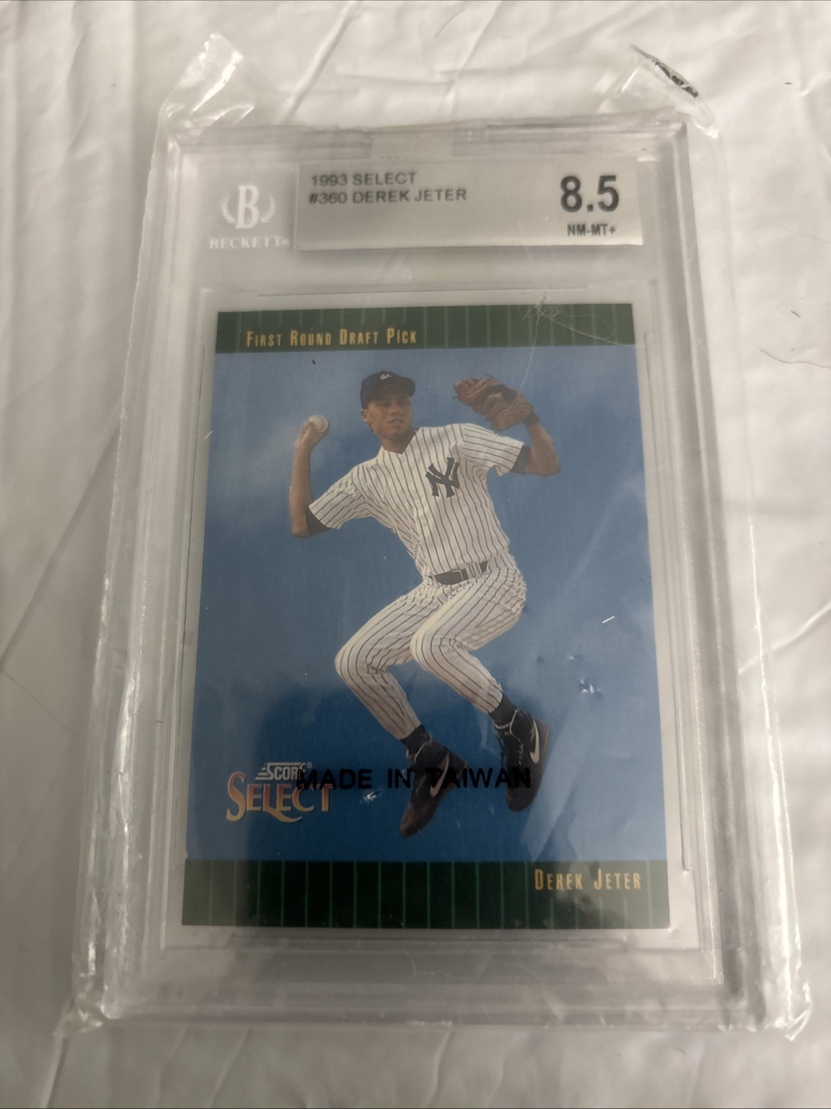 1993 Score Select - Derek Jeter #360 (RC) Beckett 8.5 NM-MT +