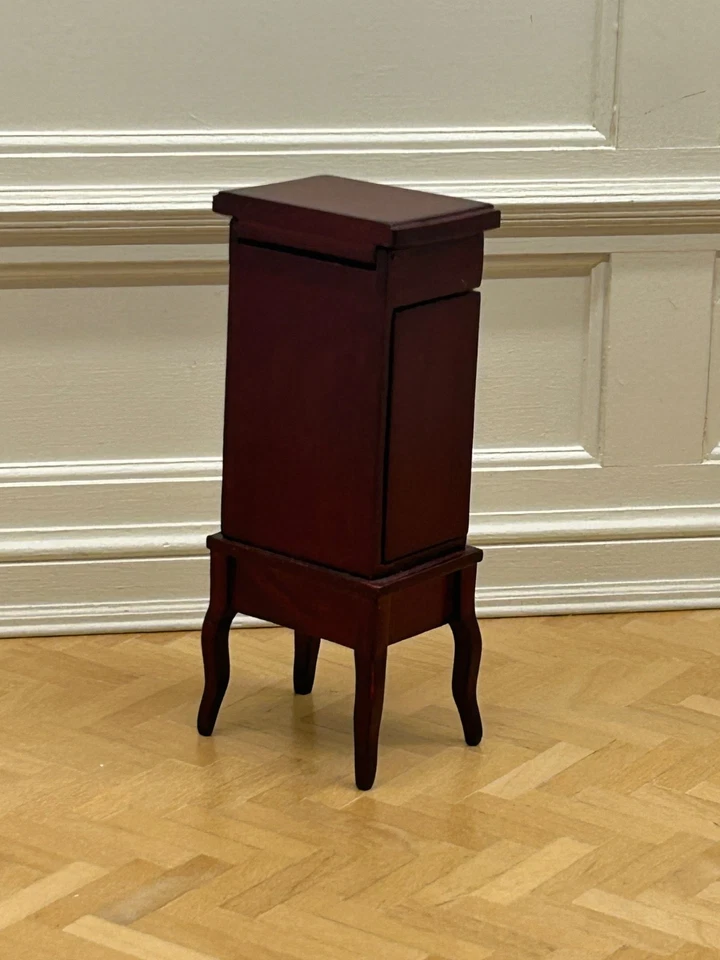 Casa de muñecas miniatura---Artista Heidi Ott piso joyero armario-ESTADO Foto 3 de 4