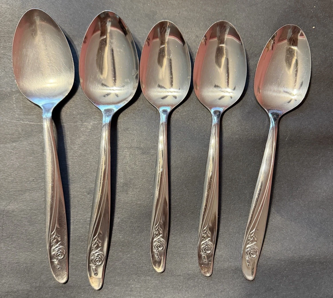 5 Oneida Silver Roseanne (Stainless) Flatware Spoons 3 Place Soup, 2 Serving