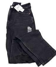 American Eagle Strigid Mom Jeans Womens 00 Reg. NWT. Destroyed Black.