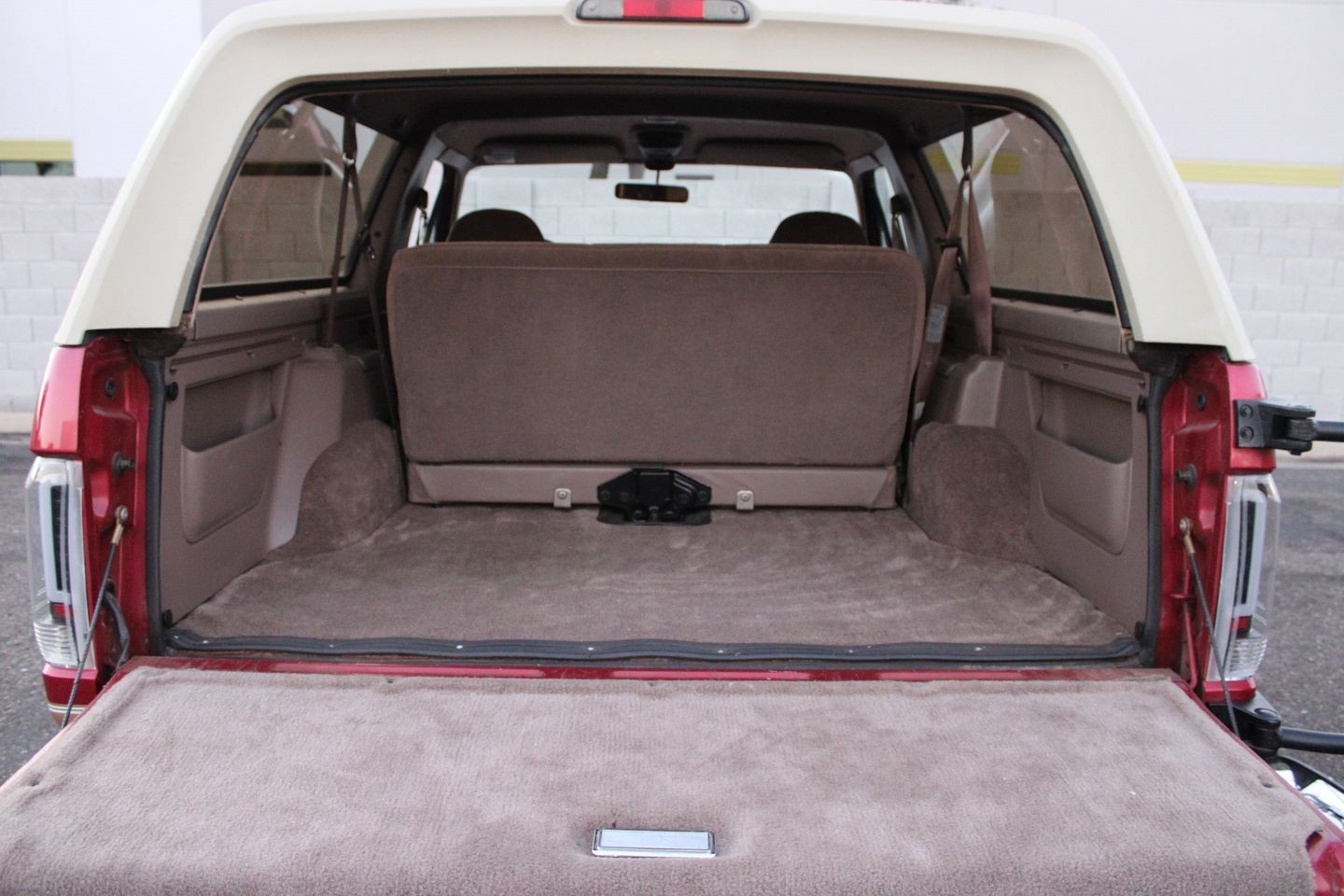 1994 Ford Bronco Eddie Bauer - Island Granite, image size:1440x960