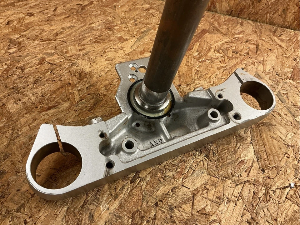 VÁSTAGO DE DIRECCIÓN SUBASSY PN 54219-MEG-670 HONDA SHADOW AERO VT750 2004-23 Foto 3 de 4