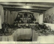 1977 Press Photo St. Josephâ€s altar created by Anna Nichols in Louisiana