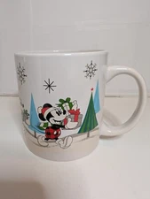 Disney Mickey & Friends Christmas 24oz Large Ceramic Coffee Mug Zrike Brands