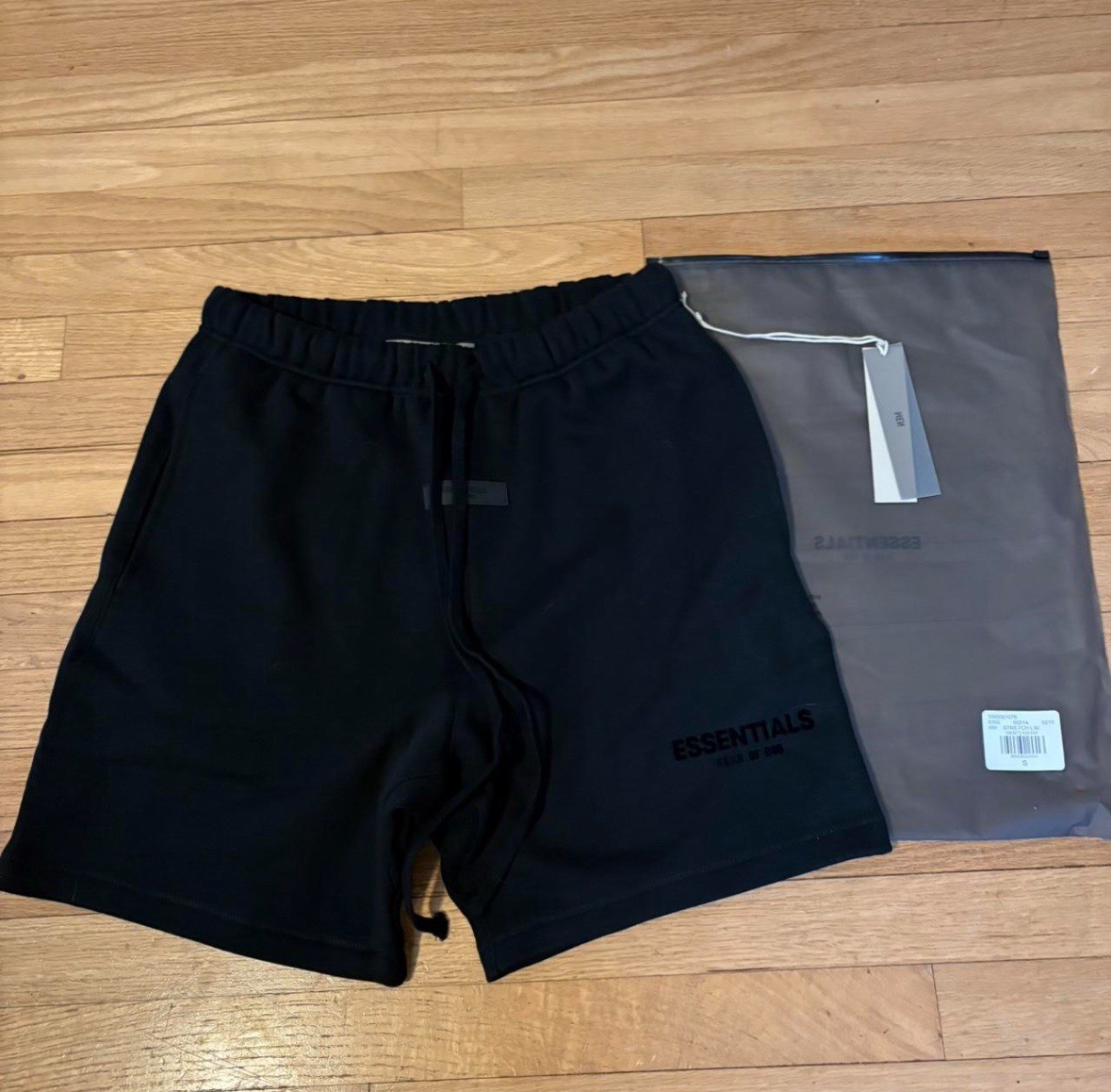 Black essentials Fear of God shorts size small
