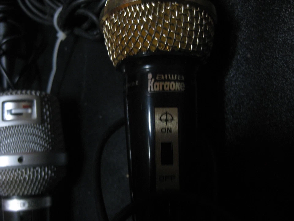 Alte Mikrofone Shure,Telefunken,Grundig und andere insgesamt 9 Stück - Bild 4 von 4