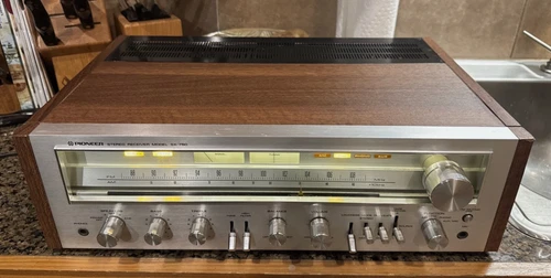 Pioneer SX-750 Vintage Stereo Receiver — Fully Serviced, Cleaned, and Tested