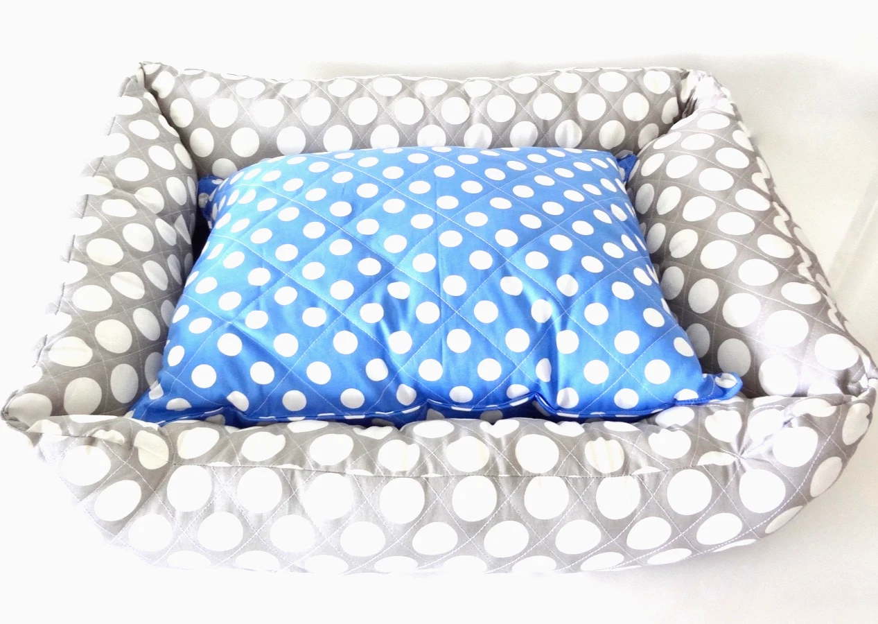 Pet Bed CAT or DOG . Rare POLKA DOT 100% Cotton SUPERB LIMITED NEW ⭐️⭐️⭐️⭐️⭐️