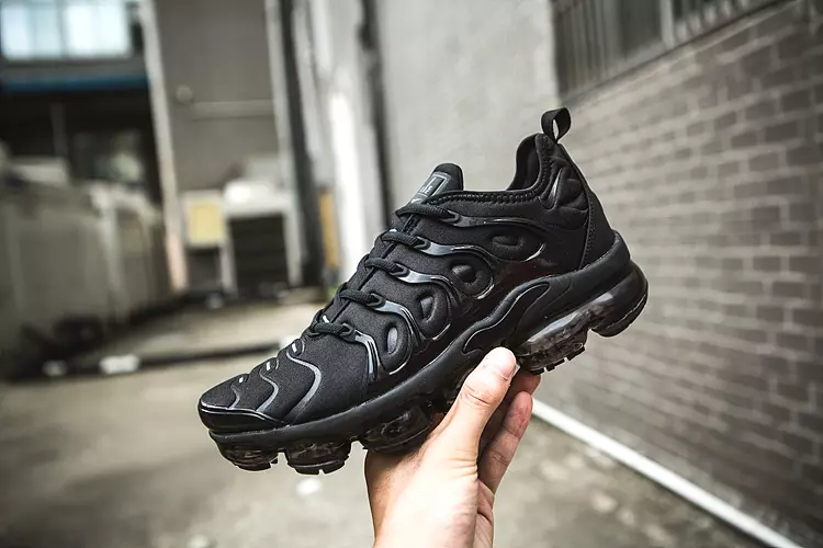 Vapormax size cheap 7 black