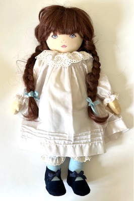 Vintage Pauline Bjoness Jacobsen Cloth Doll 18'' Auburn Braids w/ Box 1990s