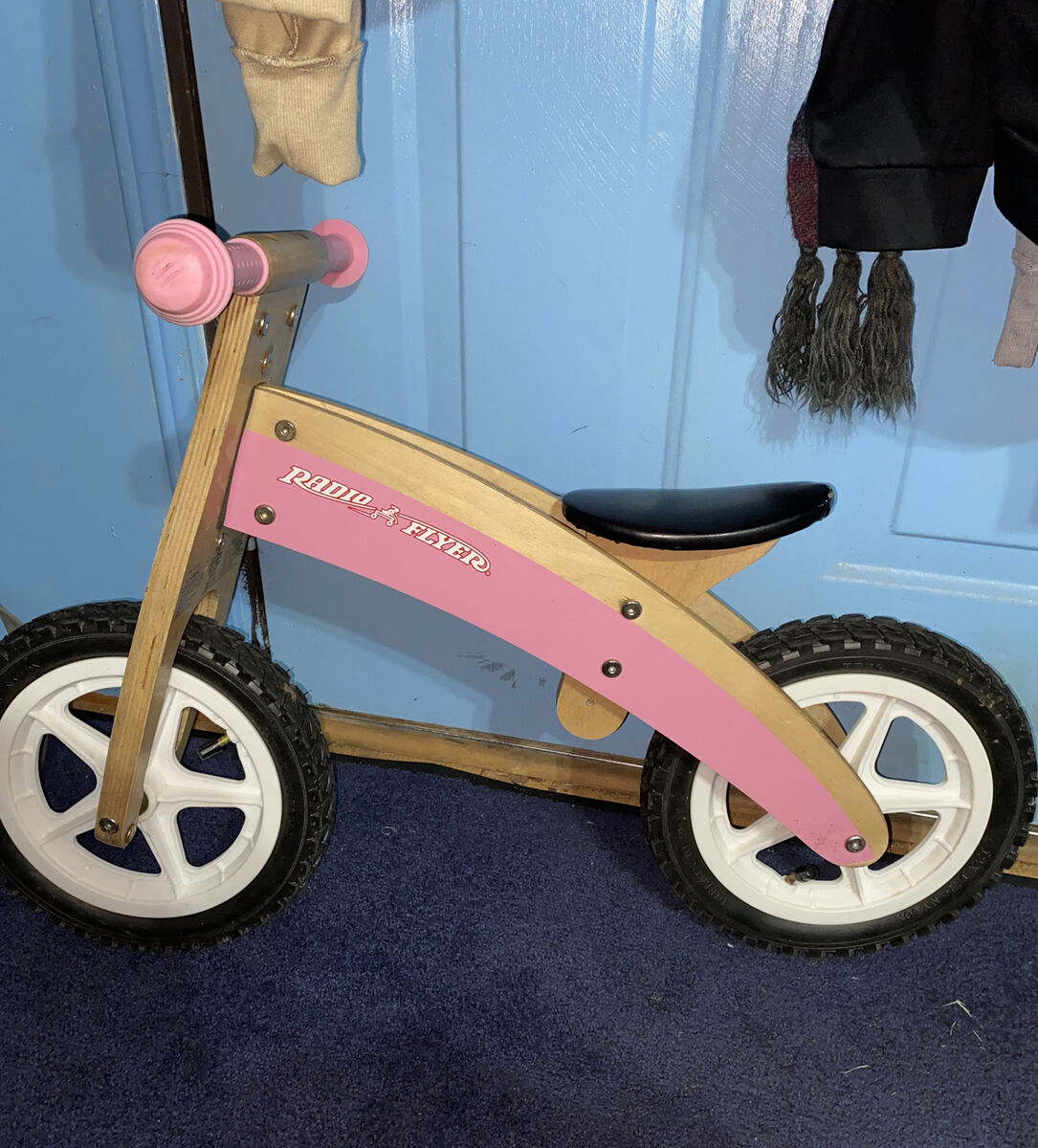 Radio Flyer Classic Glide & Go Balance Bike WOOD | eBay Radio Flyer Classic Glide & Go Balance Bike WOOD | eBay