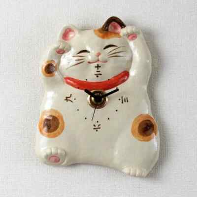 Japanische Glückskatze Manekineko Wandpendeluhr mit TAI Keramik SETO Ware Ges...