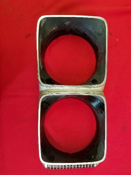 R HEADLIGHT DOOR COVER NEW YORKER FITS 71 CHRYSLER 3443722