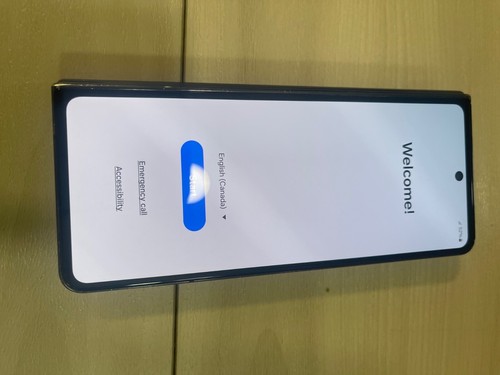 Samsung Galaxy Z Fold4 Ecran 7.6" 256Go Noir -SMF936W - Défaut écran pixel - Photo 8 sur 12