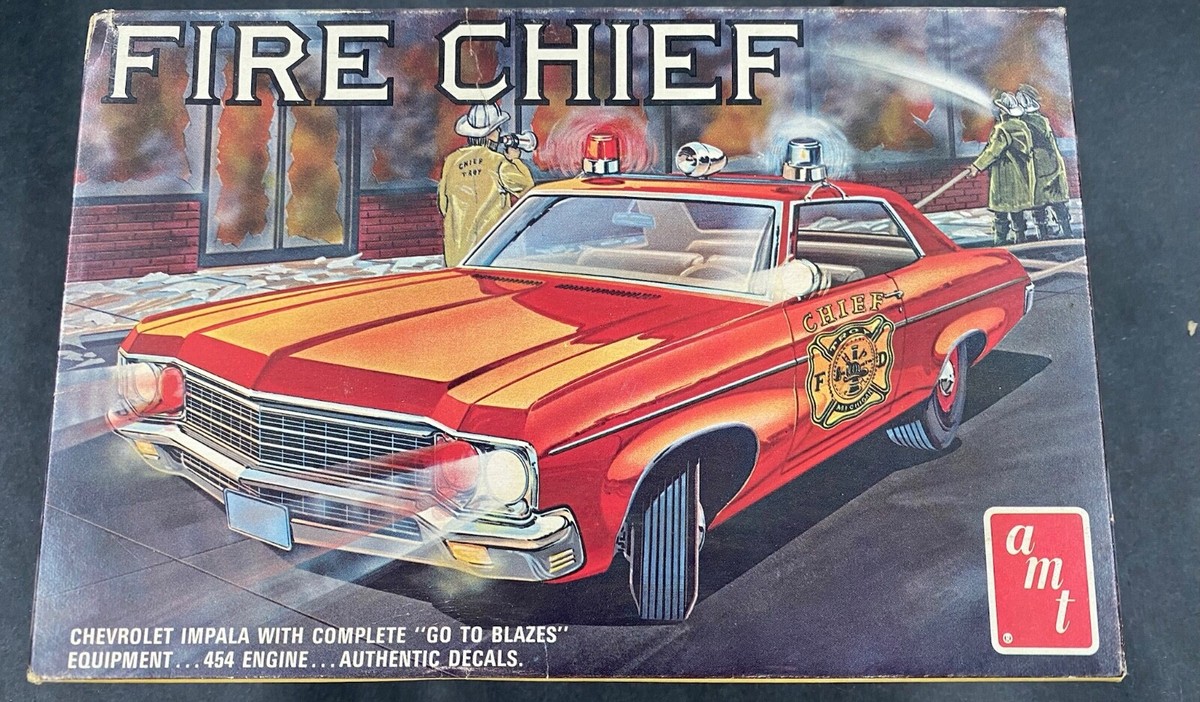 AMT t223 1970 Chevy Impala Vintage Fire Chief 1/25 McM kit