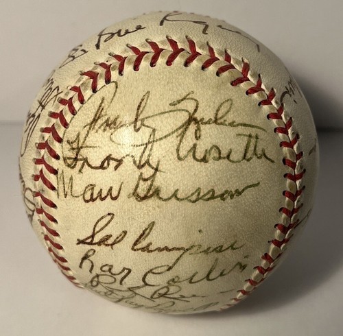 1971 Minnesota Twins Team Signed Baseball,Killebrew,Oliva,PSA/DNA 27 Autos,(B35) - Picture 8 of 11
