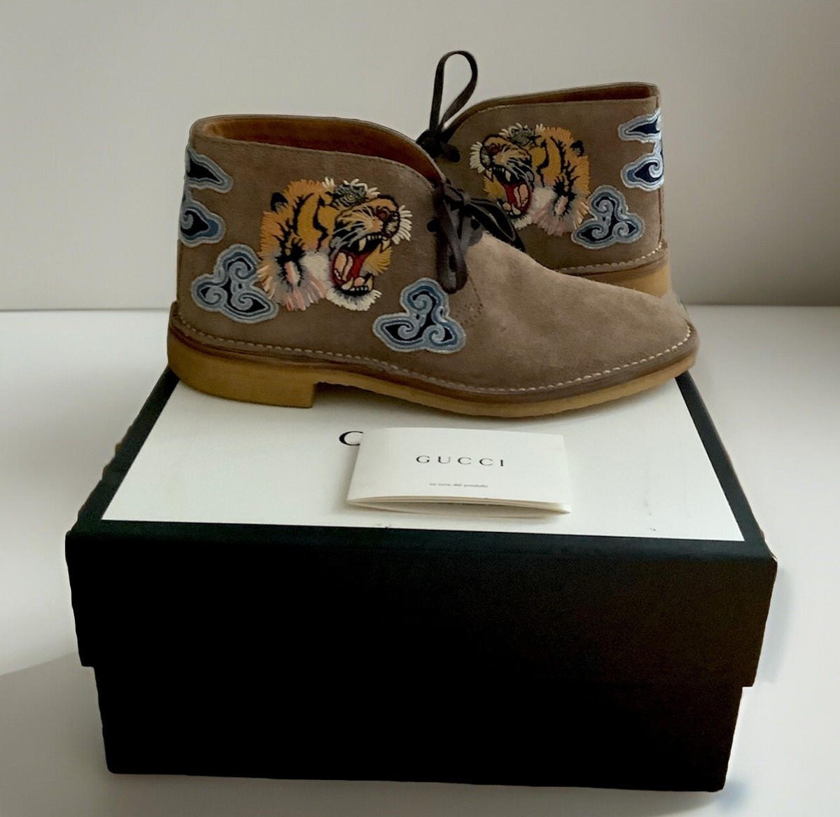 GUCCI New Moreau Embroidered Suede Chukka Boots MEN