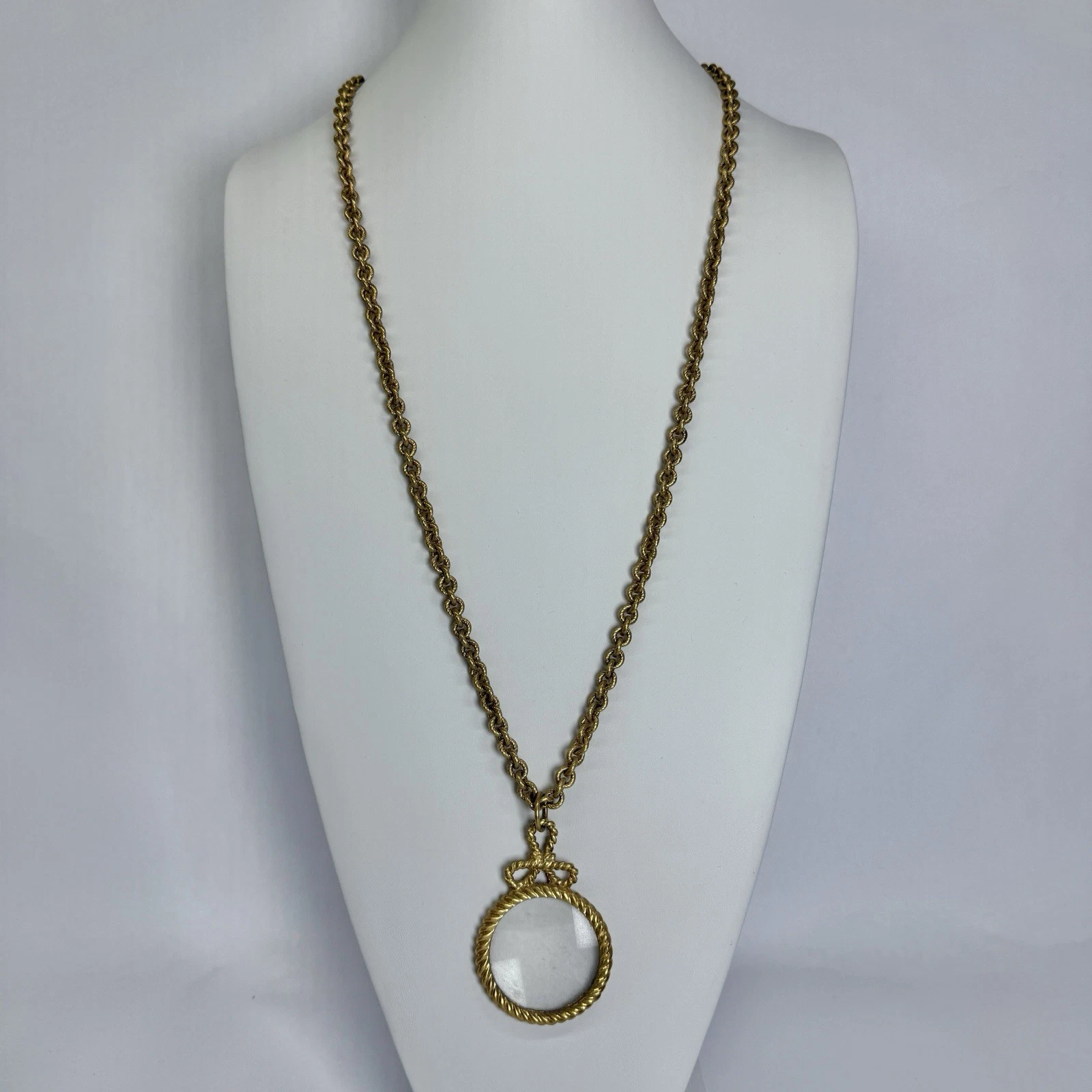 ST JOHN 1980’s Magnifier Link Chain Gold Plated Vintage Necklace Jewelry N296