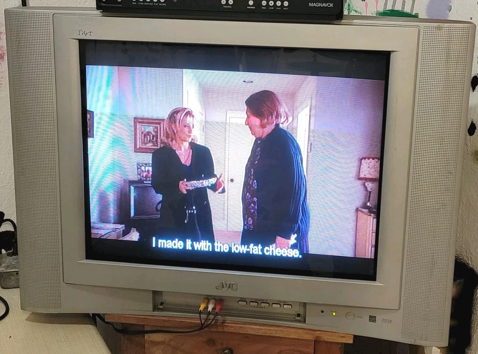 TV retro para juegos JVC L'Art CRT 2002 27" entrada de componentes probada y funciona con control remoto Foto 2 de 4