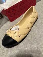 Tory Burch Chelsea Charm Ballet Flat,  Soft Serve / Perfect Black Rare Size 9